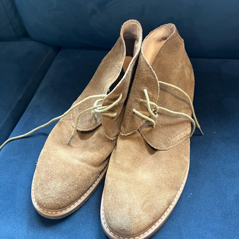 1901 Tan Suede Chukka Boots